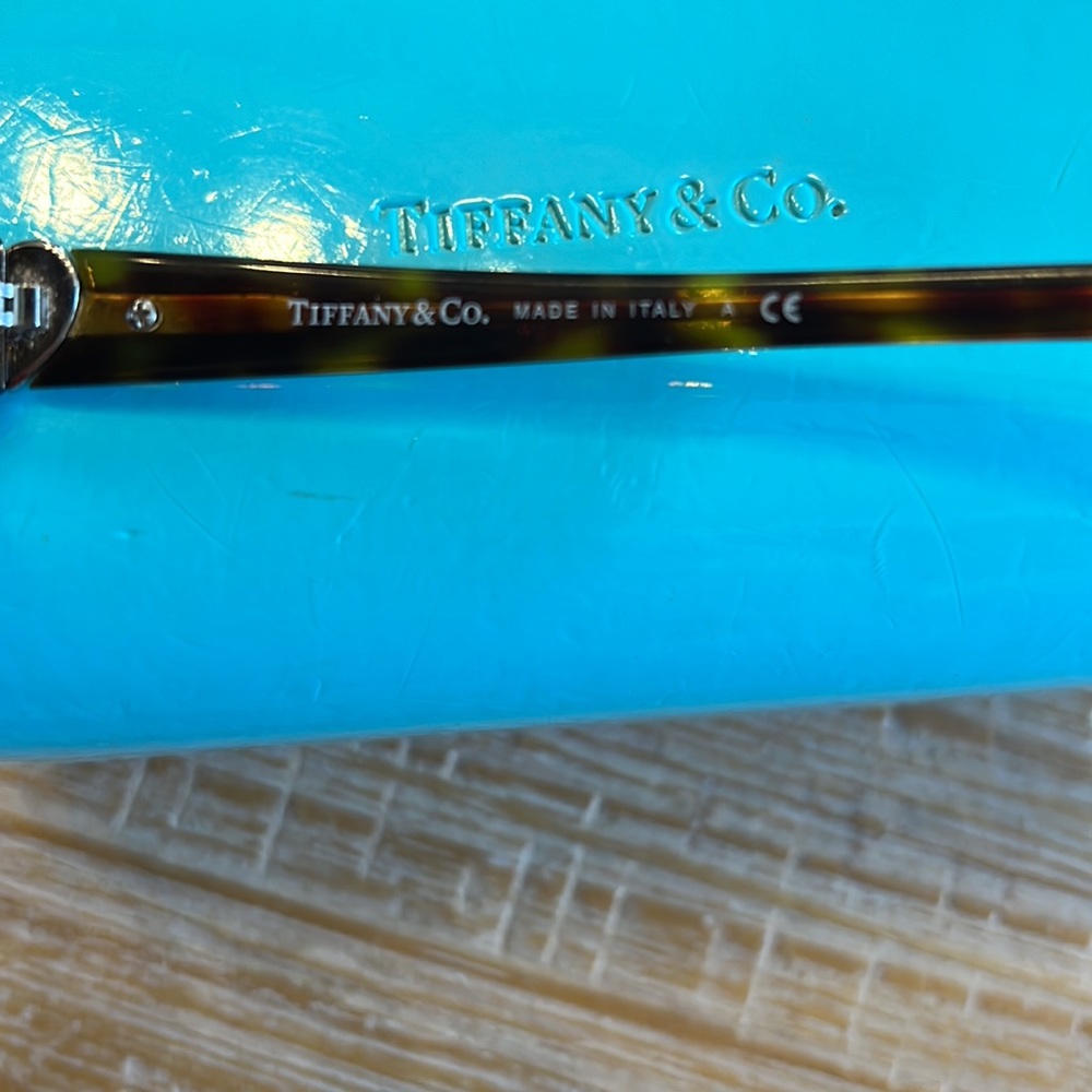 Women’s Tiffany & Co. cat eye sunglasses - Picture 4 of 11